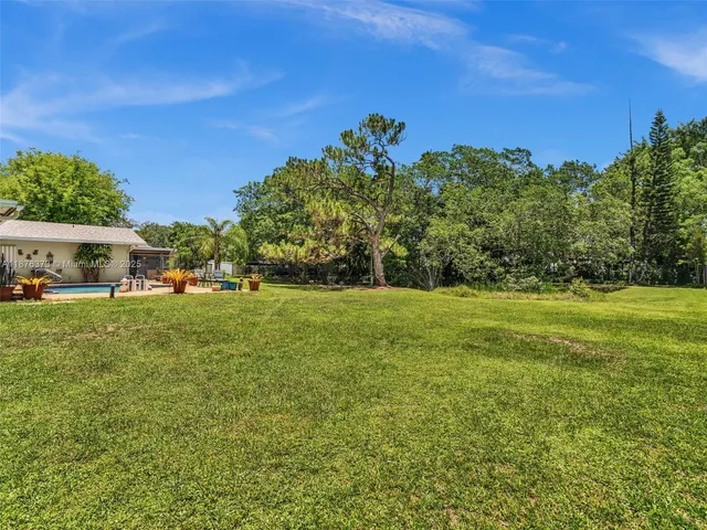 $2,248,000 | 5310 Southwest 109th Avenue, Davie, FL 33328