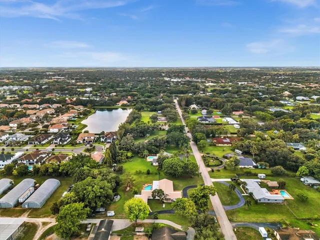 $2,248,000 | 5310 Southwest 109th Avenue, Davie, FL 33328