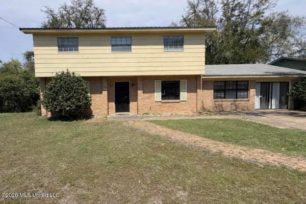 $245,000 | 1419 East 2nd Street, Pass Christian, MS 39571
