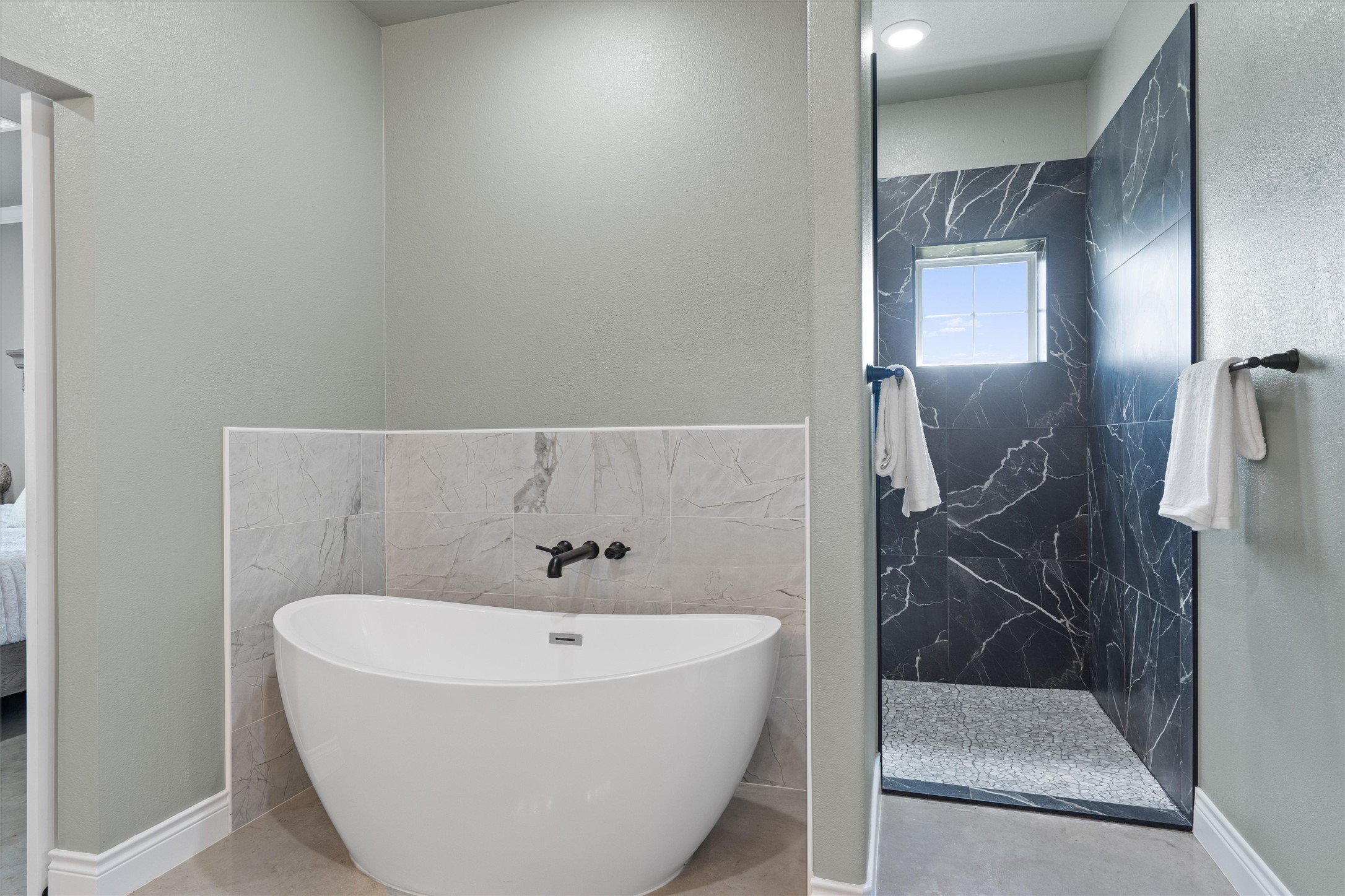 15073 Armstrong Estates Road Salado, TX 76571 - Photo 6 of 40 a bathroom with a bathtub