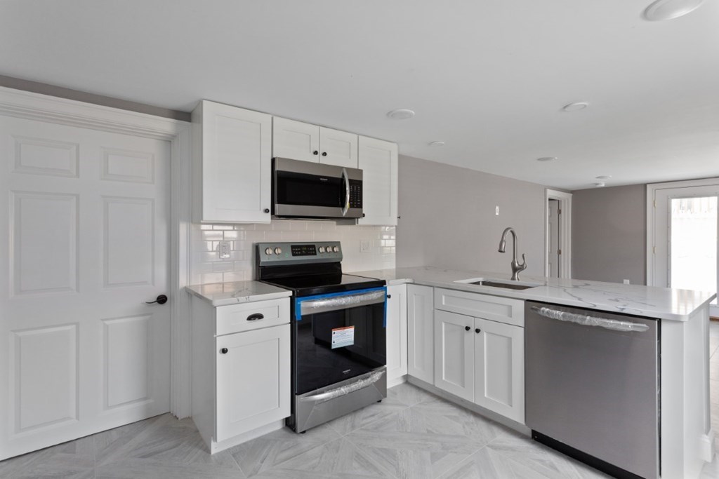 71 Roland Road Revere, MA 02151 - Photo 17 of 28 Gallery Image 17