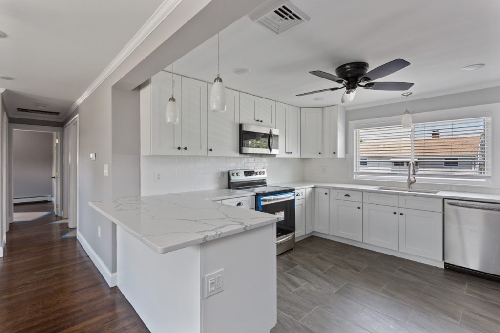 71 Roland Road Revere, MA 02151 - Photo 8 of 28 Gallery Image 8