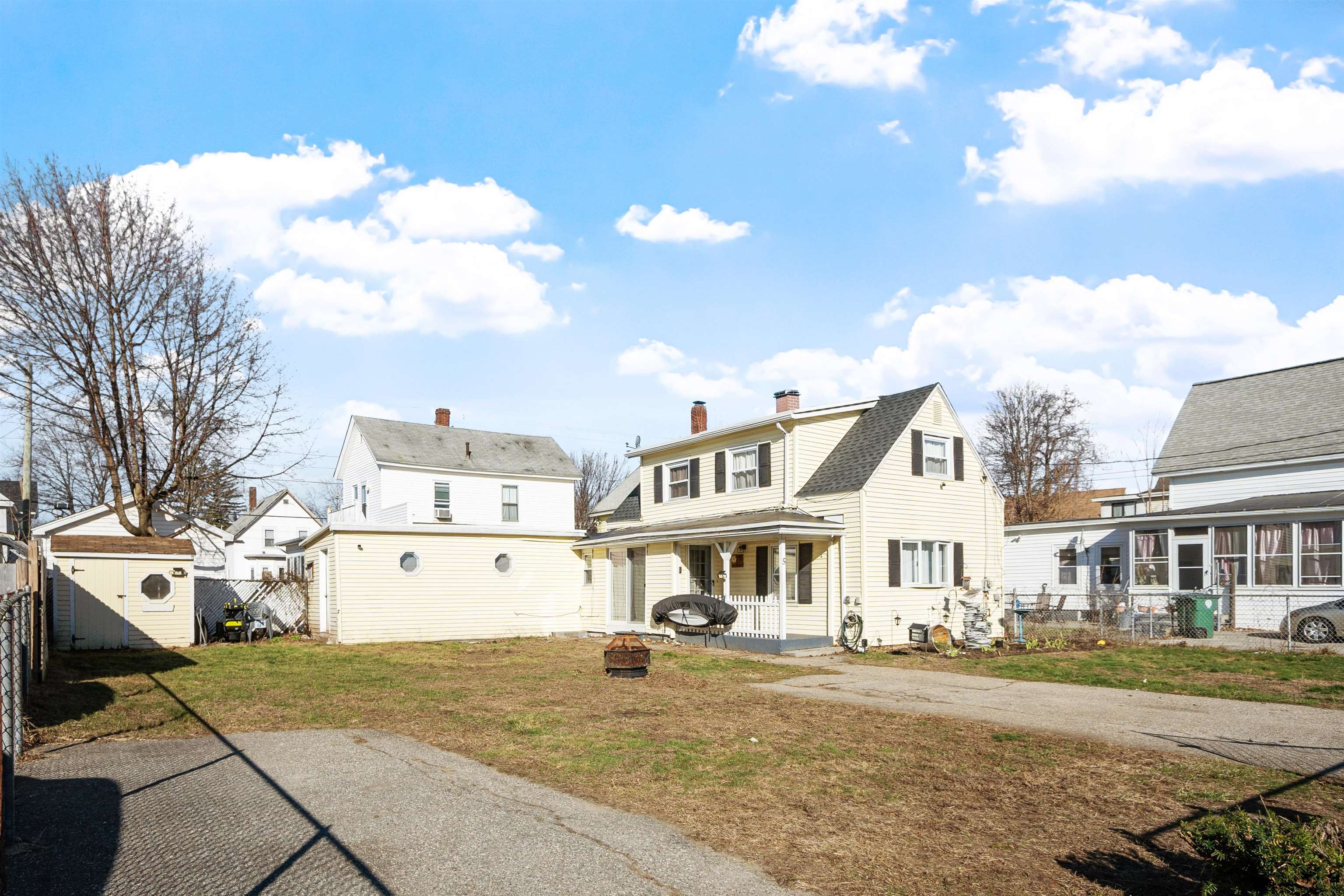 5 Middle Street Nashua, NH 03060 - Photo 1 of 41