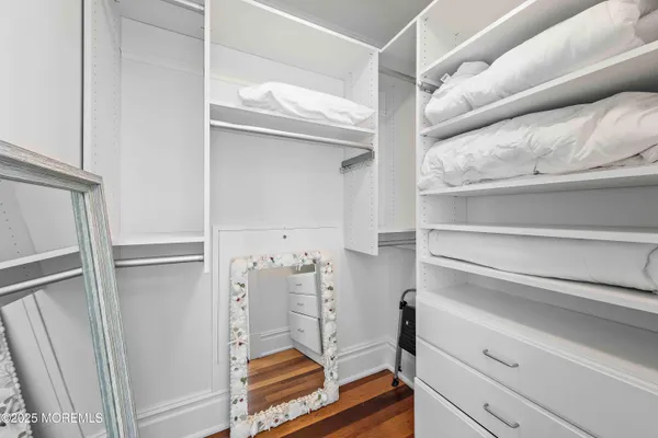 $7,499,000 | 176 Squan Beach Drive, Mantoloking, NJ 08738