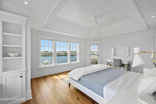 $7,499,000 | 176 Squan Beach Drive, Mantoloking, NJ 08738