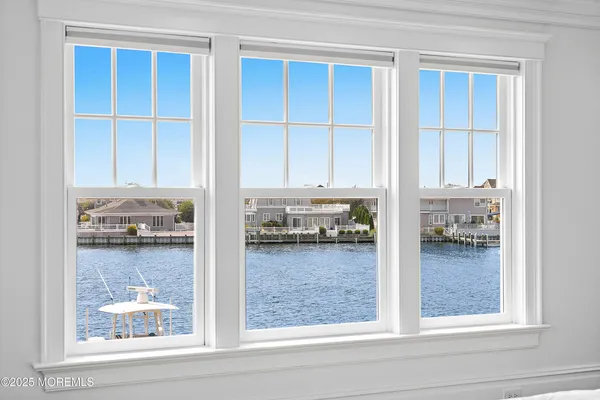 $7,499,000 | 176 Squan Beach Drive, Mantoloking, NJ 08738