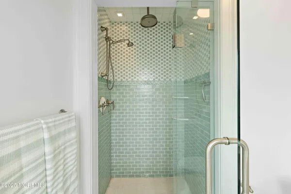 $7,499,000 | 176 Squan Beach Drive, Mantoloking, NJ 08738