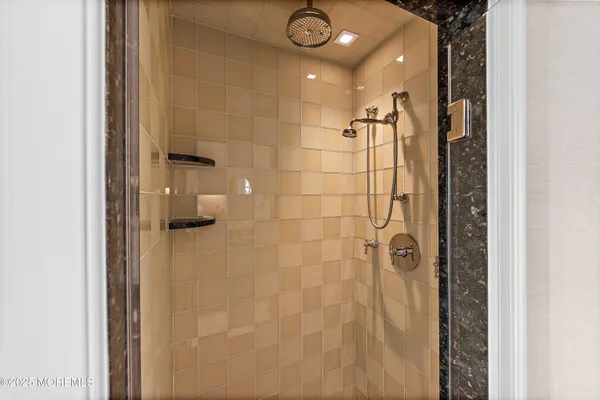 $7,499,000 | 176 Squan Beach Drive, Mantoloking, NJ 08738