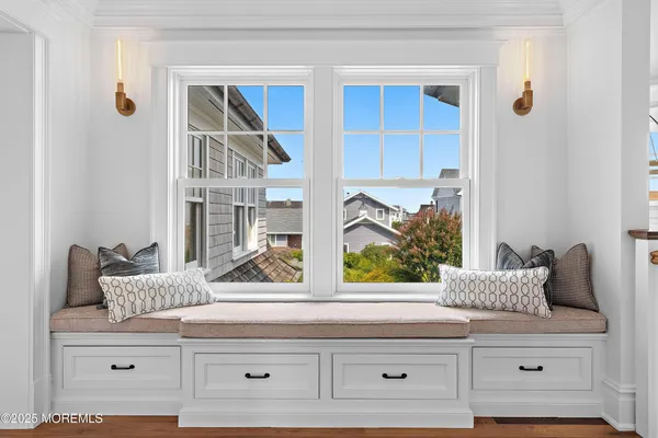 $7,499,000 | 176 Squan Beach Drive, Mantoloking, NJ 08738