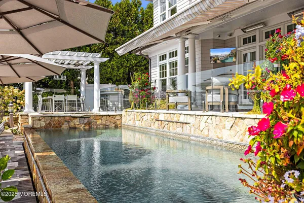 $7,499,000 | 176 Squan Beach Drive, Mantoloking, NJ 08738