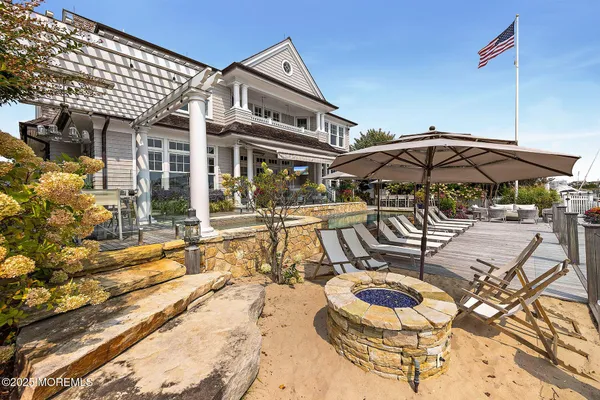 $7,499,000 | 176 Squan Beach Drive, Mantoloking, NJ 08738
