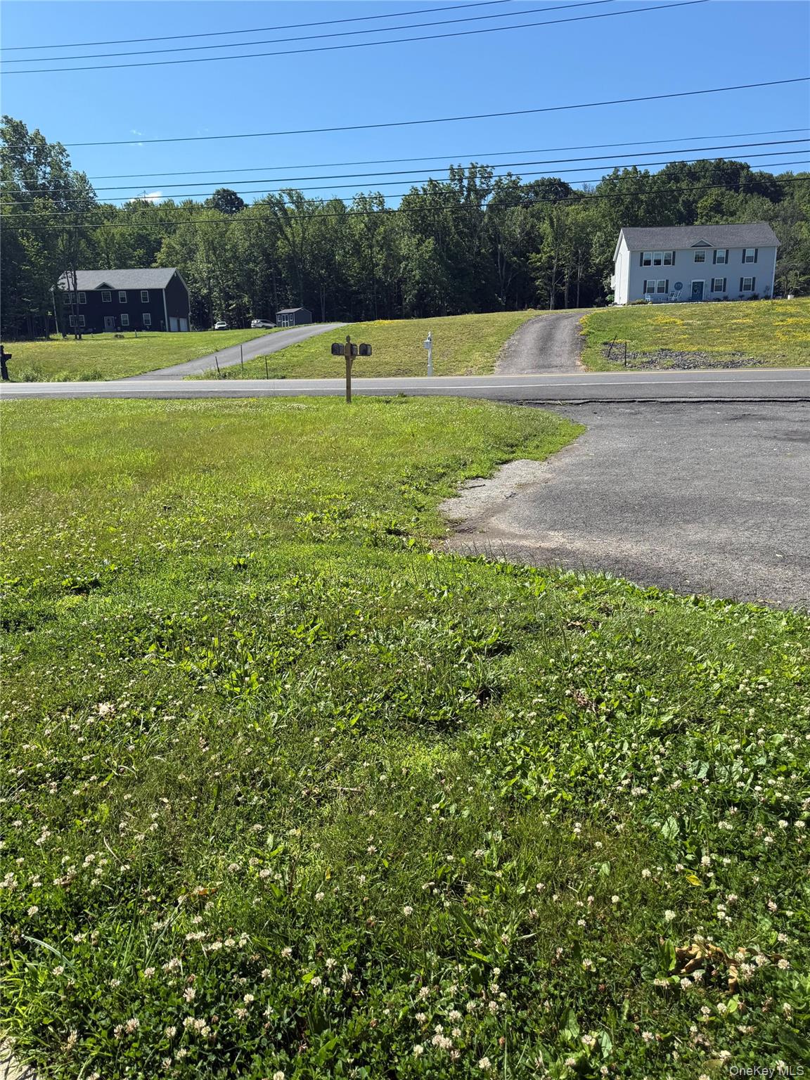 570 Mt Hope Road, Unit 1 Middletown, NY 10940 - Photo 33 of 41 Front yard