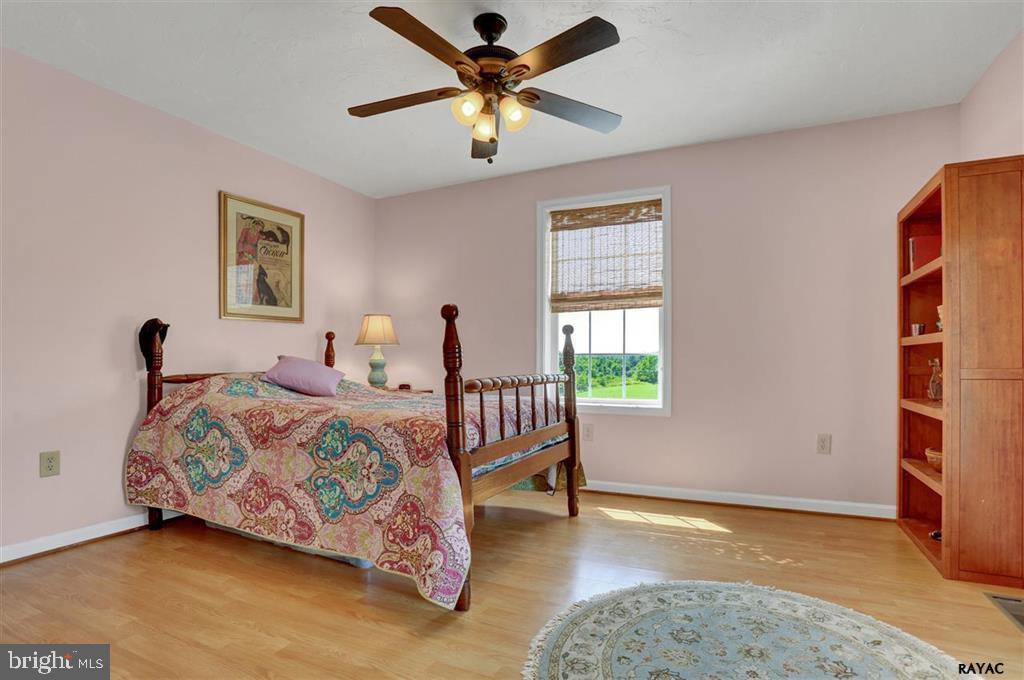 2238 Chambersburg Road Gettysburg, PA 17325 - Photo 14 of 25 Gallery Image 14