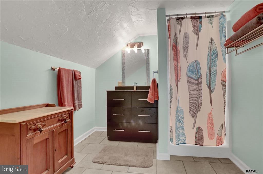 2238 Chambersburg Road Gettysburg, PA 17325 - Photo 19 of 25 Gallery Image 19