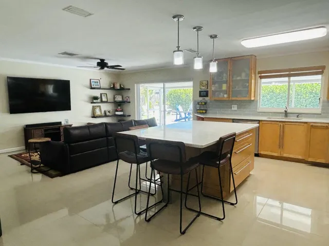 $3,800 | 5430 Guildcrest Street, Lake Worth, FL 33463