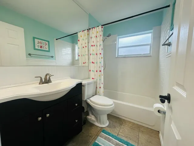 $3,800 | 5430 Guildcrest Street, Lake Worth, FL 33463