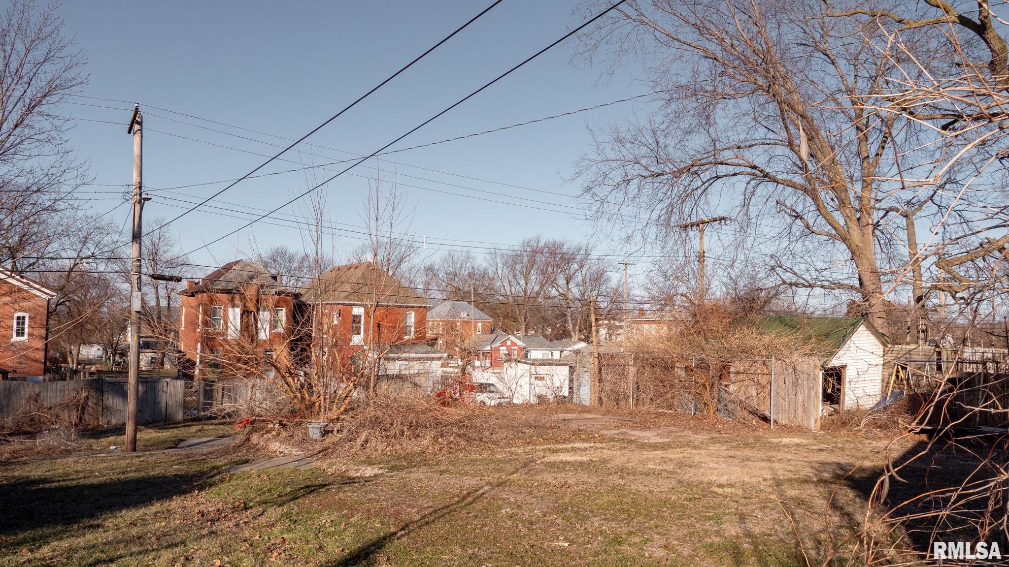 627 North 8th Street Quincy, IL 62301 - Photo 12 of 32