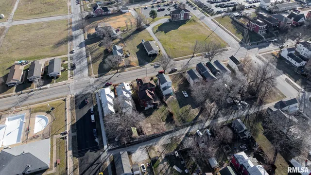 $40,000 | 627 North 8th Street, Quincy, IL 62301