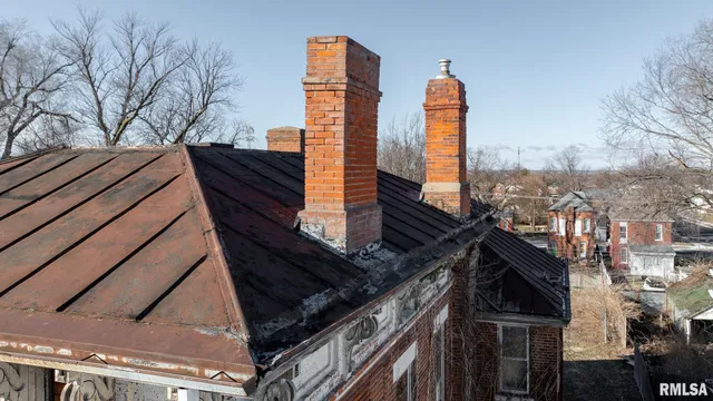 $40,000 | 627 North 8th Street, Quincy, IL 62301