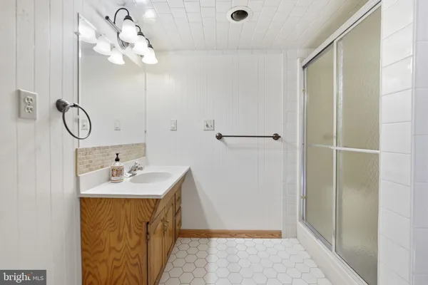 $380,000 | 419 Bull Creek Drive, Lancaster, VA 22503