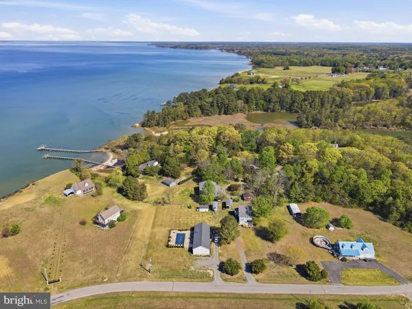 $380,000 | 419 Bull Creek Drive, Lancaster, VA 22503