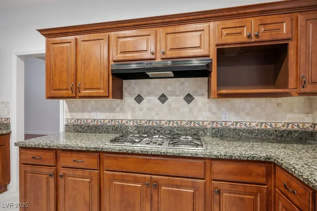 $3,500 | 8113 Blue Cascade Avenue, Las Vegas, NV 89128