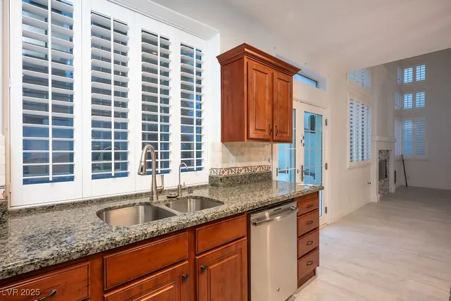 $3,500 | 8113 Blue Cascade Avenue, Las Vegas, NV 89128