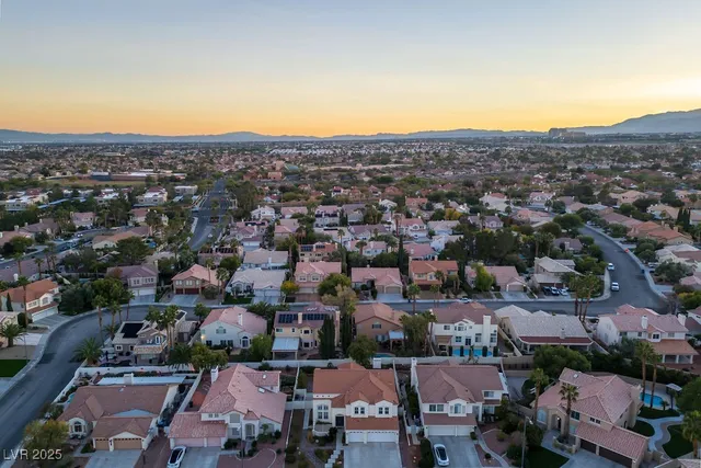 $3,500 | 8113 Blue Cascade Avenue, Las Vegas, NV 89128
