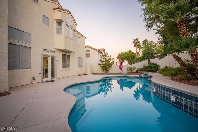 $3,500 | 8113 Blue Cascade Avenue, Las Vegas, NV 89128