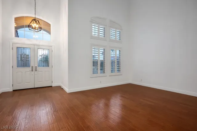 $3,500 | 8113 Blue Cascade Avenue, Las Vegas, NV 89128