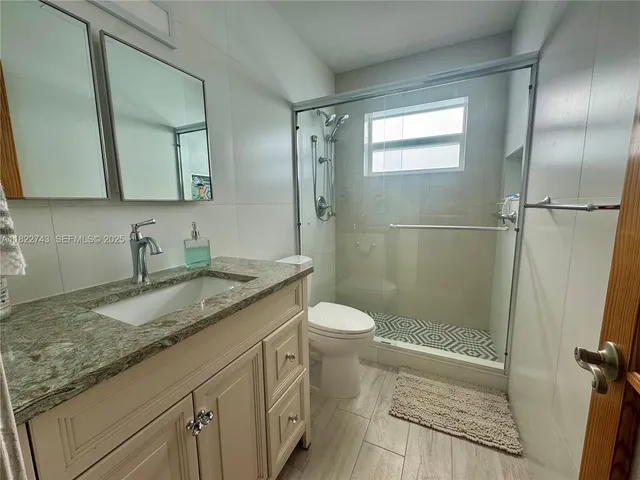 $174,500 | 3801 Northeast 22nd Terrace, Unit 7, Lighthouse Point, FL 33064