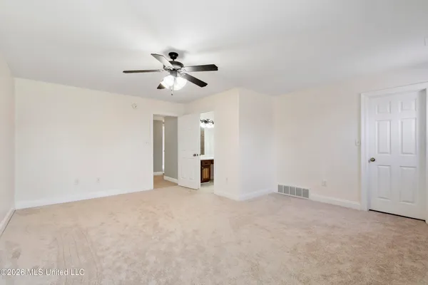 $574,900 | 2180 Belmarie Drive, Southaven, MS 38672
