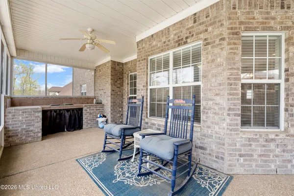 $574,900 | 2180 Belmarie Drive, Southaven, MS 38672