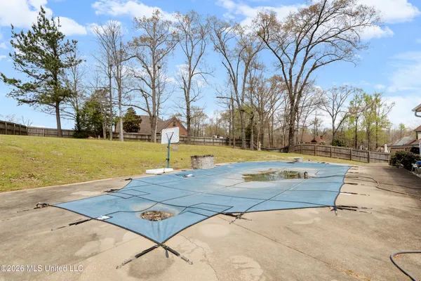 $574,900 | 2180 Belmarie Drive, Southaven, MS 38672