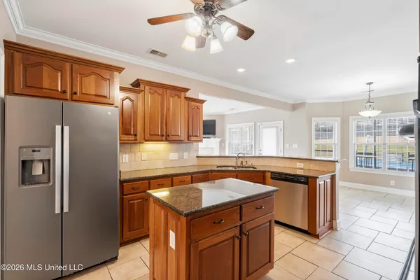 $574,900 | 2180 Belmarie Drive, Southaven, MS 38672