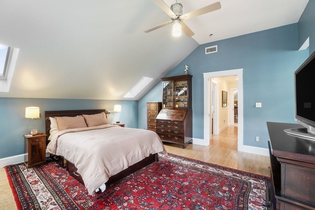 134 Milton Street Boston, MA 02124 - Photo 26 of 36