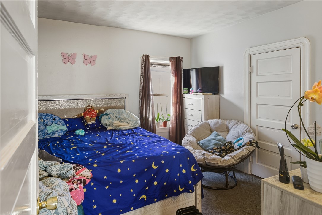 60 Hendricks Street Central Falls, RI 02863 - Photo 12 of 39