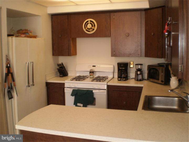 11996 Dumont Road Philadelphia, PA 19116 - Photo 13 of 21 Kitchen