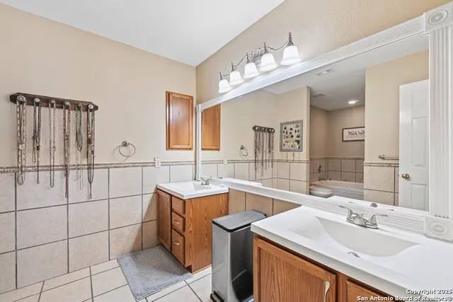 $1,900 | 1664 Willow Top Drive, Schertz, TX 78154