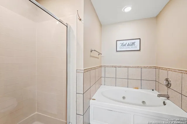 $1,900 | 1664 Willow Top Drive, Schertz, TX 78154