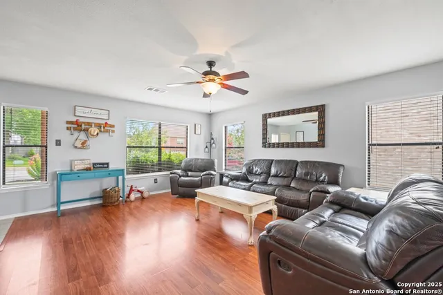 $1,900 | 1664 Willow Top Drive, Schertz, TX 78154