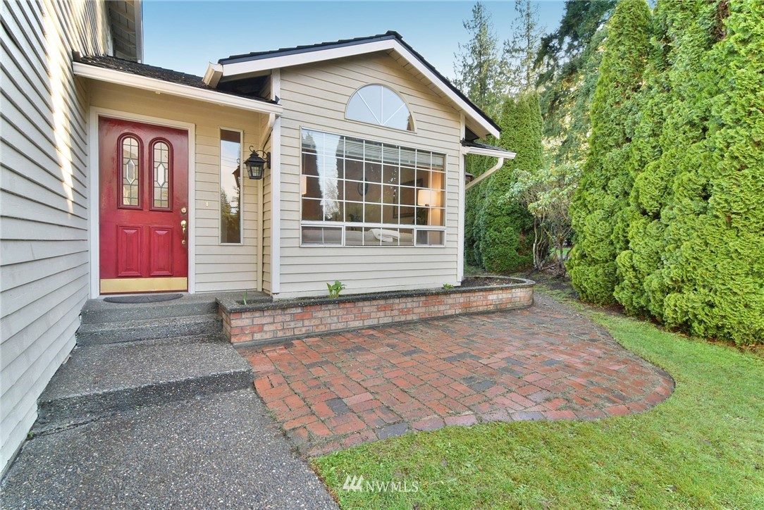 1572 Goat Trail Road Mukilteo, WA 98275 - Photo 2 of 29 Gallery Image 2