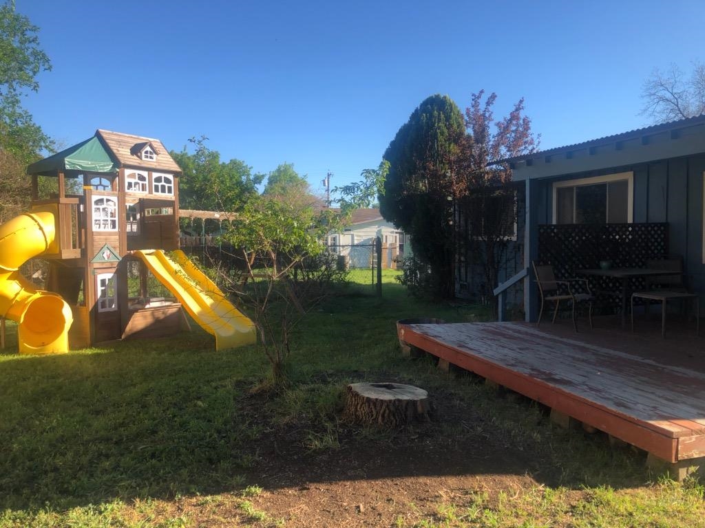 22071 Riverside Avenue Red Bluff, CA 96080 - Photo 23 of 34 Gallery Image 23