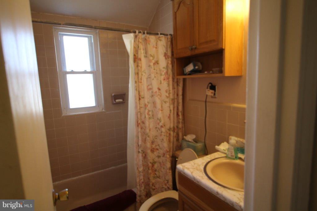 12628 Epping Road Silver Spring, MD 20906 - Photo 8 of 24 Bath