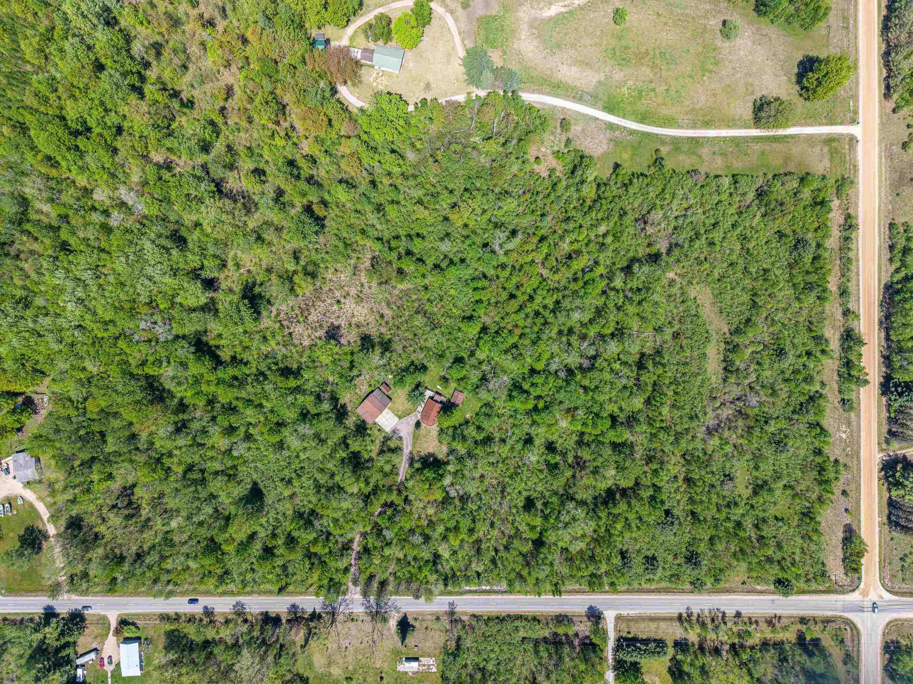 891 East Highwood Road Beaverton, MI 48612 - Photo 40 of 74