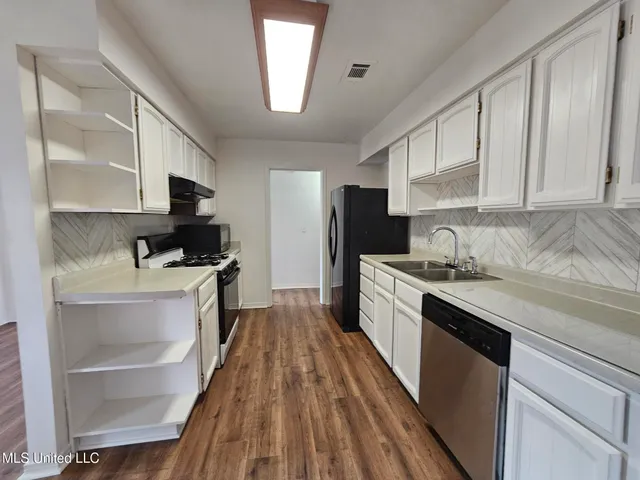 $1,800 | 2485 Carter Road, Biloxi, MS 39531