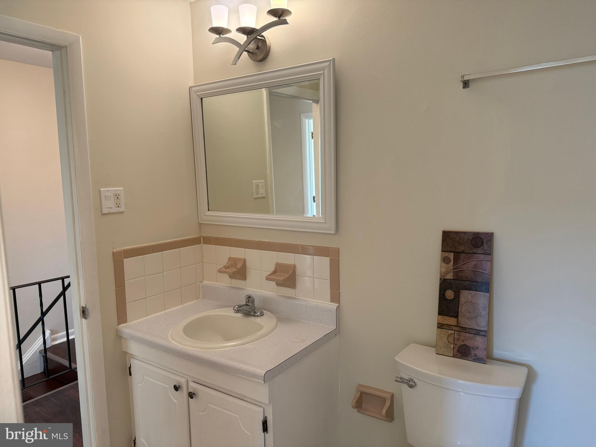 1103 Walnut Ridge Drive Sanatoga, PA 19464 - Photo 24 of 25 Hall Bath