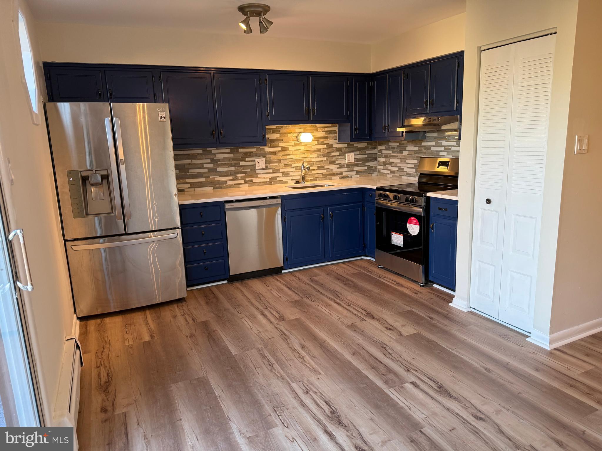 1103 Walnut Ridge Drive Sanatoga, PA 19464 - Photo 8 of 25