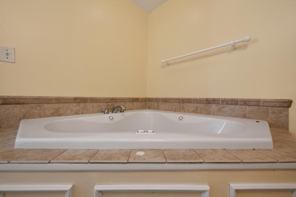 957 Hubbard Town Road Honaker, VA 24260 - Photo 23 of 51 Gallery Image 23