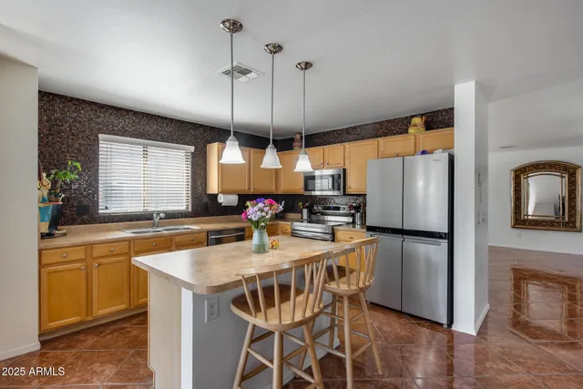 $415,000 | 1673 South 218th Avenue, Buckeye, AZ 85326